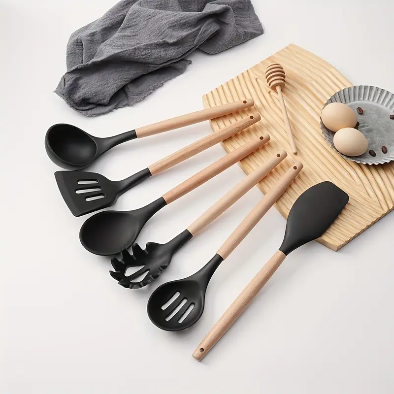 knife block knife set 18 piece kitchen knife set for daily use 10 knives and 6 silicone utensils details 6