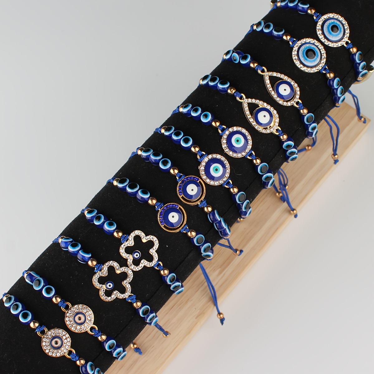 

12-piece Flower Studded Evil Eye Set For Couples - Adjustable Beaded Bracelets - Luxury Holiday Gift For Valentine's Day