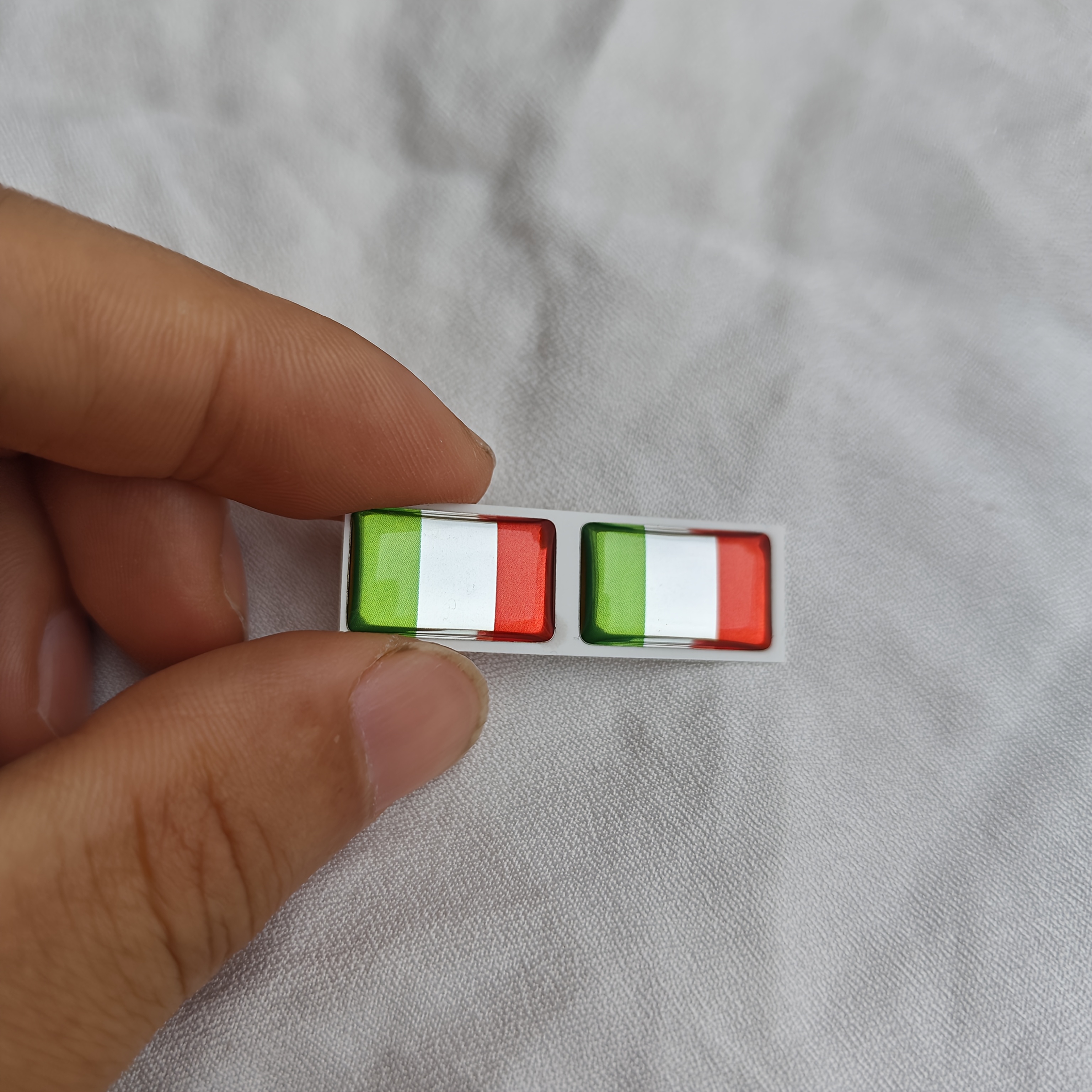 Image of 2pcs Car Stickers Italian Flag Style Logo Stickers Flag Elements Badge Stickers Suitable For All Car Decoration Additions
