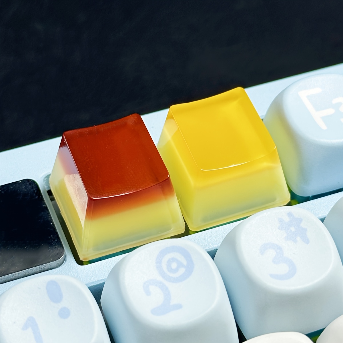 

Kk-cokio Handmade Resin Keycaps, Translucent Double-layer Design, Oem R4 Profile - Vibrant Yellow & Brown, Abs Material For