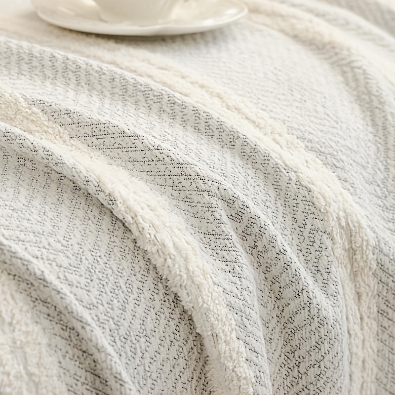 A French Vintage Universal Sofa Cover That Perfectly Matches The Current Trends of Wabi-Sabi And Creamy Home Aesthetics, Instantly Enhancing The Quality And Ambiance of The Space, Suitable for All Seasons And Easy to Install
