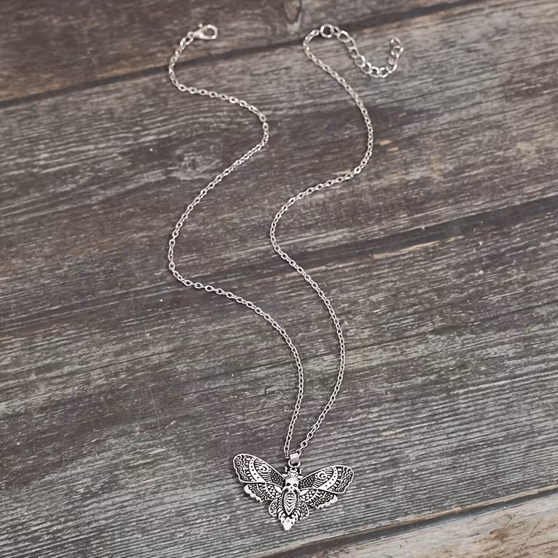 new ethnic style skull creative necklace from cross border europe and america Product details 2