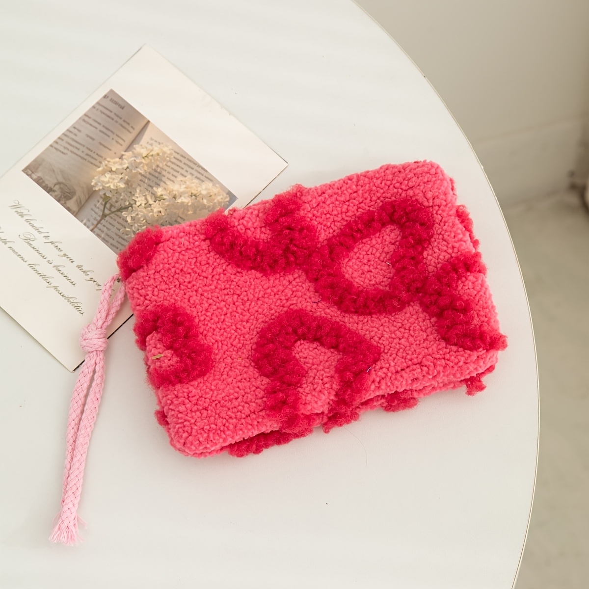 TEMU Bolso de Maquillaje de Invierno, Organizador de Cosméticos de Peluche con Gran Capacidad, Neceser de Viaje Portátil, y Portatarjetas para