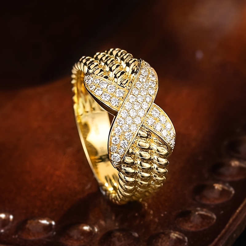 Women's Lightweight Luxury Textured Palace-Style Ring, Versatile