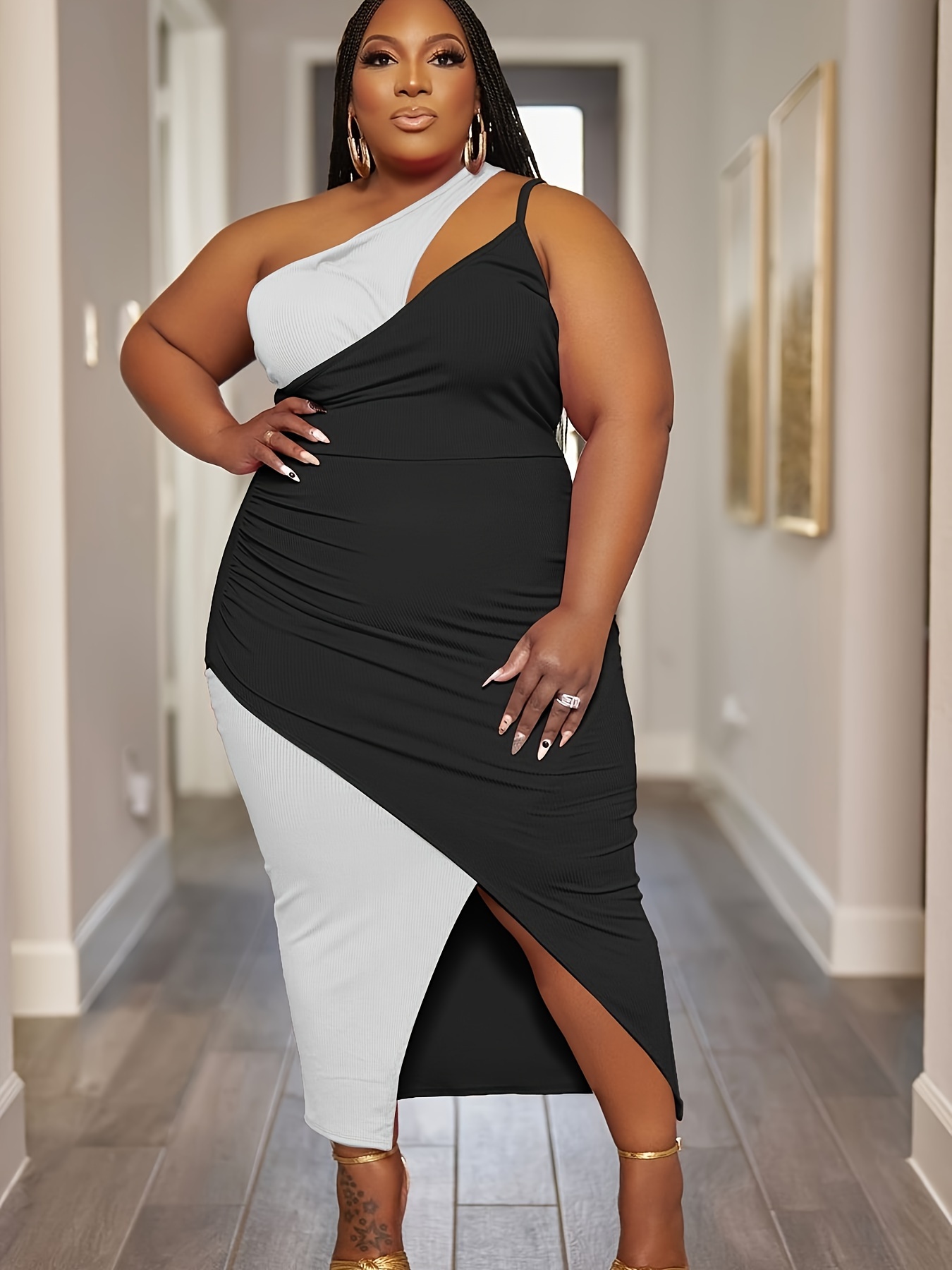 strapless open back dress One-Sleeve Long Metallic Plus-Size Prom Dress-PromGirl Black/Gold / 18w