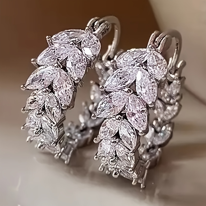 E-shop Elegante Mikro-Inlay Funkelnde Blatt Synthetische Zirkonia Creolen für Frauen, April Geburtsstein Schmuck, für Hochzeiten, Partys, Tägliches