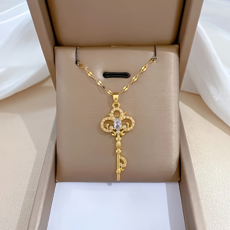 

Fashionable And Elegant Key-shaped Necklace, Valentine's Day Gift Commemorative Gift, Christmas Gift, Holiday Gift, Birthday Gift