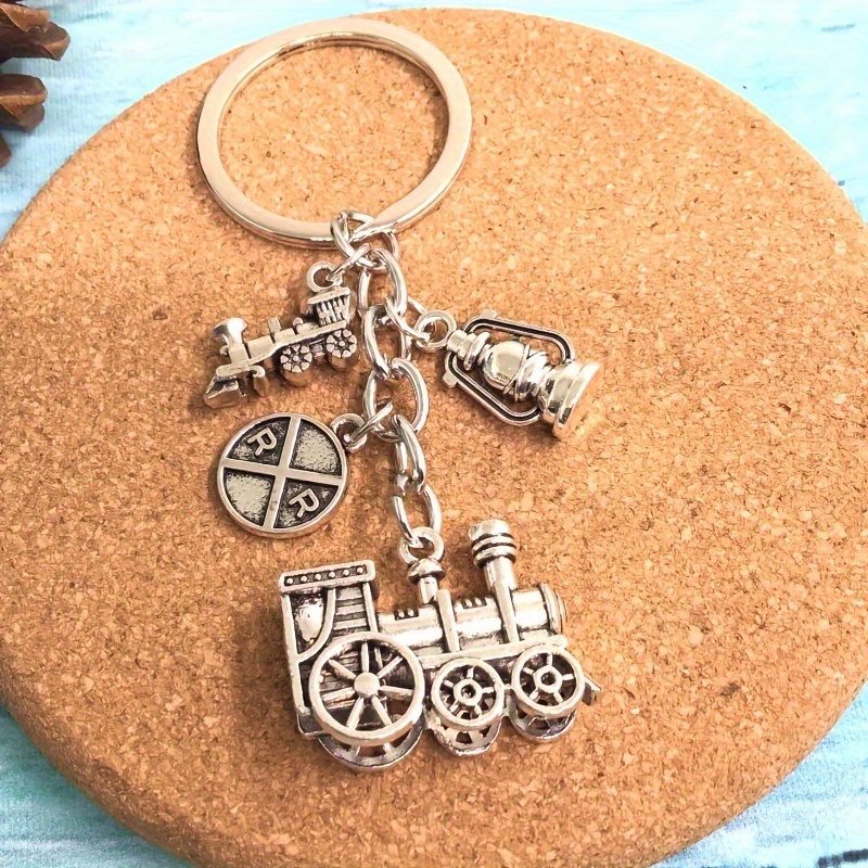 1pc Of A Railroad Train Keychain Bag Charm That For Travelers