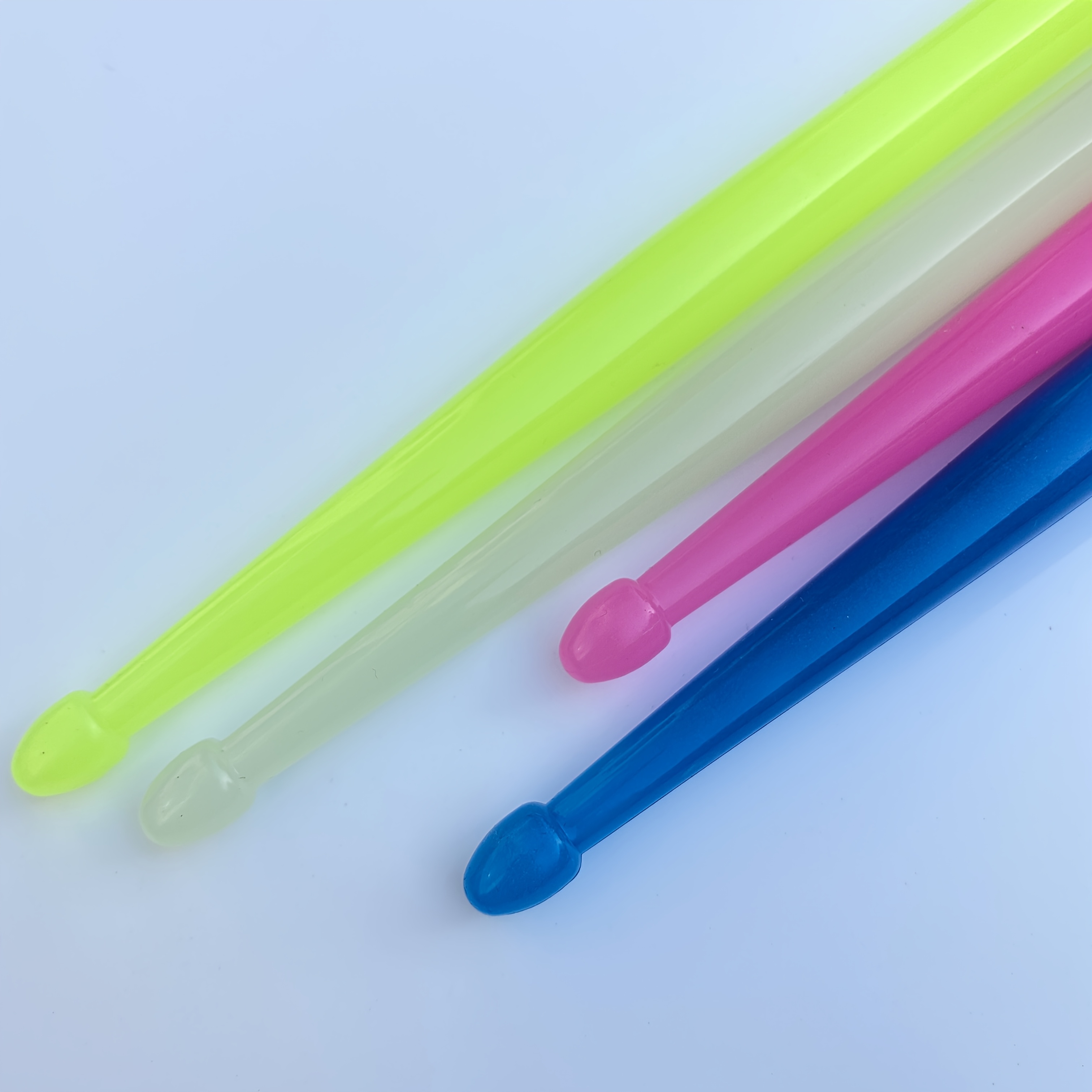 5A Batería Fluorescente - Cabeza de Batería con Color Neón y Luz en la Oscuridad con 5 Tamaños Vibrantes (Blanco, Rosa, Azul, Verde, Morado) para Jazz y Bateristas Principiantes - Accesorios de Batería de Alta Calidad No Eléctricos, Accesorios de Batería, Batería Vibrante, Diseño Luz en la Oscuridad