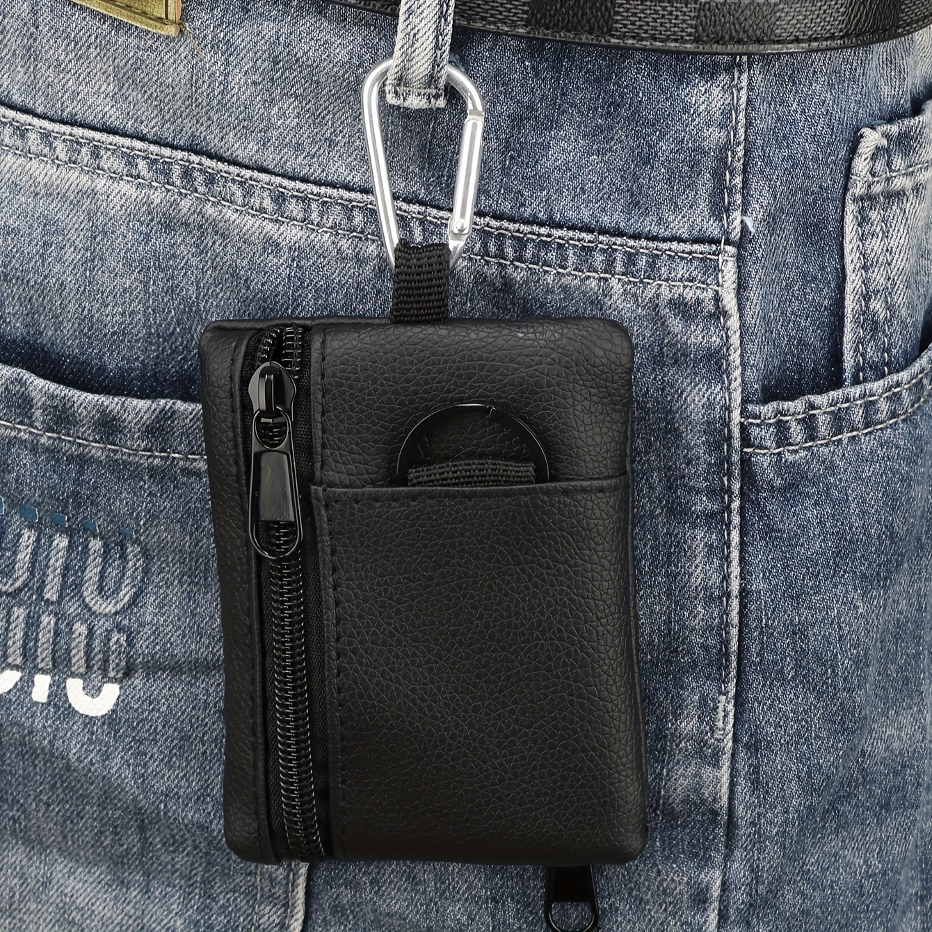 Image of A Compact Faux Leather Wallet For Camping, Hiking, Fishing, And Storing , Cards, Keys, And Headphones