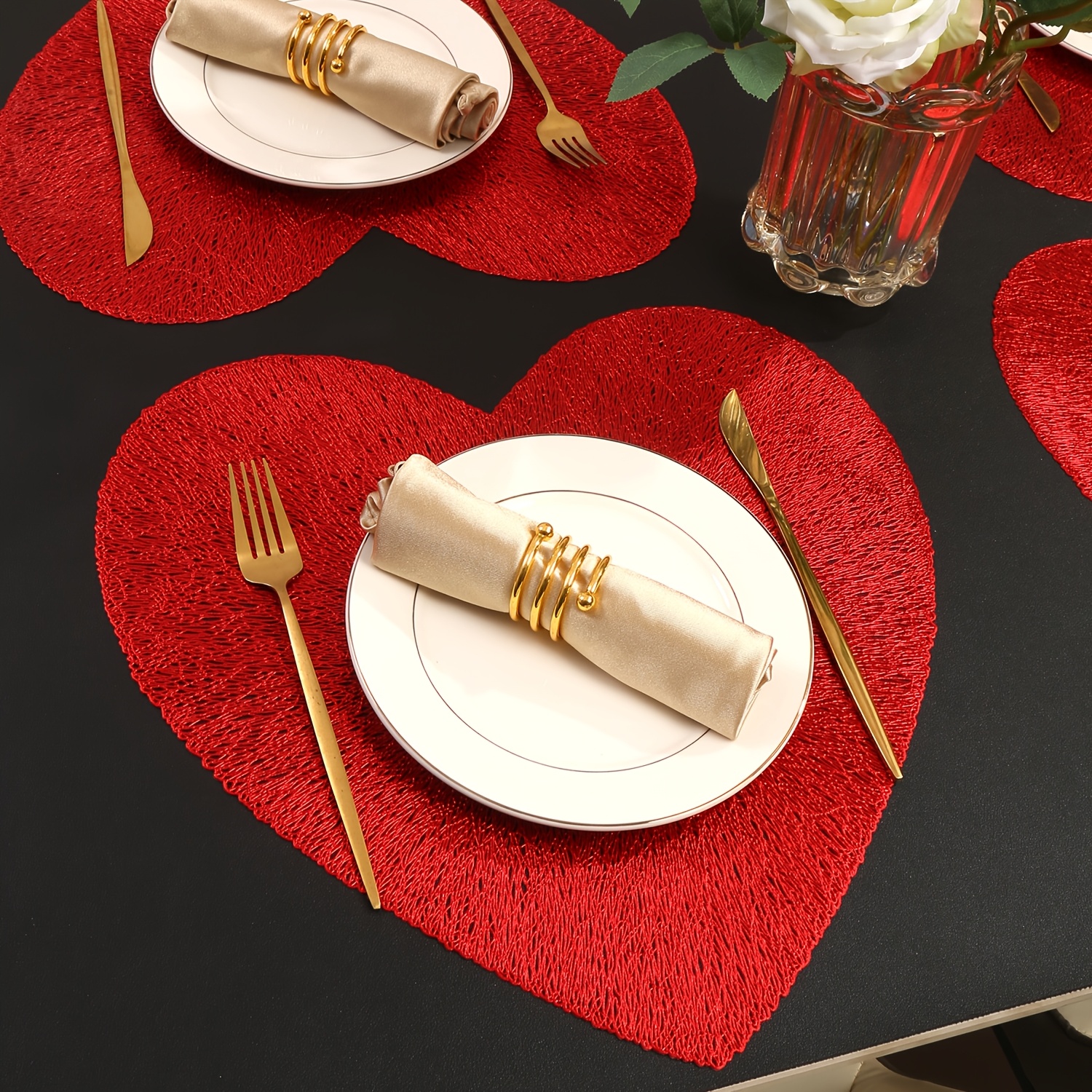 

1pc/4pcs/6pcs/8pcs Valentine's Day Heart-shaped Pvc Placemats, Non-slip, Heat Resistant, Waterproof, Oil-proof Table Mats For Dining Decor, Home Kitchen, Restaurant - Hand Wash Only