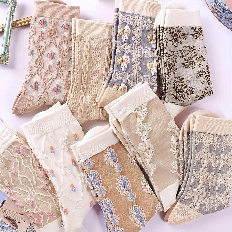 Image of Random 9 Pairs Of Autumn Winter Women's Retro Mid Tube Socks, Versatile And Comfortable, Suitable For Daily Casual Sports Wear