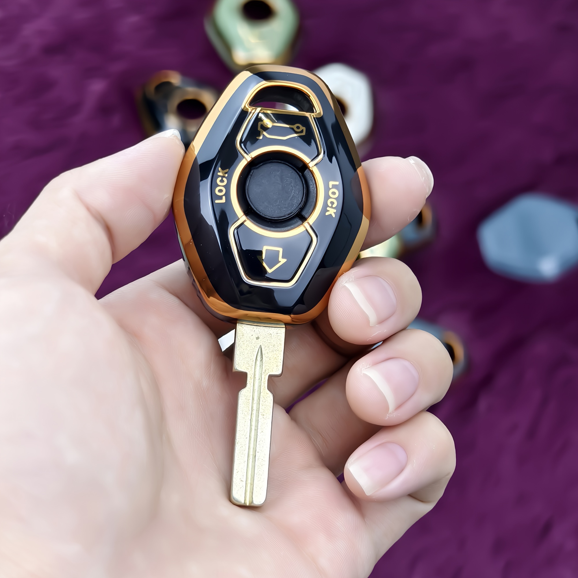 Image of Car Key Cover Case Shell Fob Keychain For E38 E39 E46 E83 E53 E60 E63 E61 E64 E83 E85 E86 M5 X3 X5 Z3 Z4 3 5
