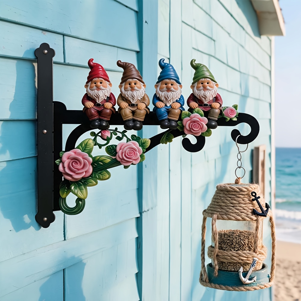 TEMU Crochet mural extérieur en métal décoré de nains de jardin et de roses rouges, avec impression couleur . Parfait pour la décoration extérieure