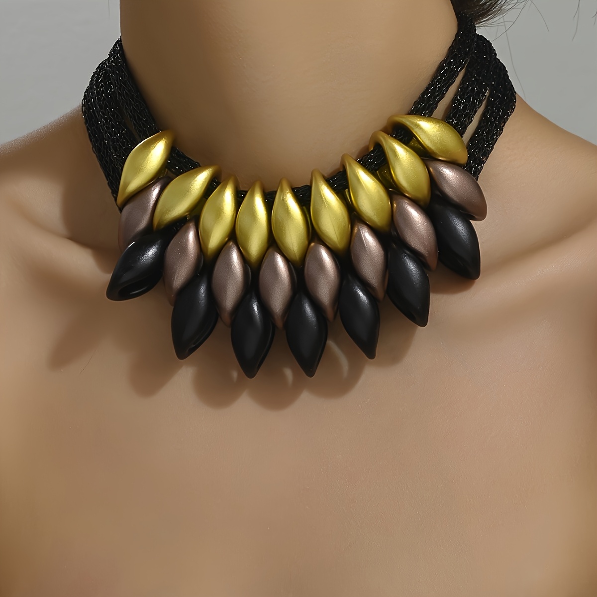 Collier élégant Perles Noires - Bijou Fantaisie Nouveau Avec étiquettes - Style Collier Ras Du Cou