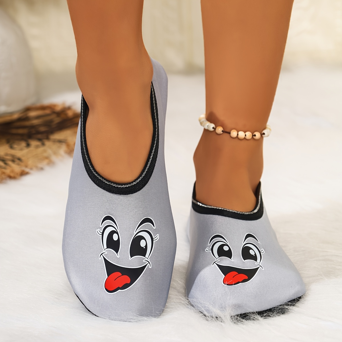 TEMU Lightweight And Slippers, Non-slip Elastic Indoor Slippers, Cute Face Pattern Casual Yoga Shoes, Soft Lining That Rub The Feet, Women Shoes