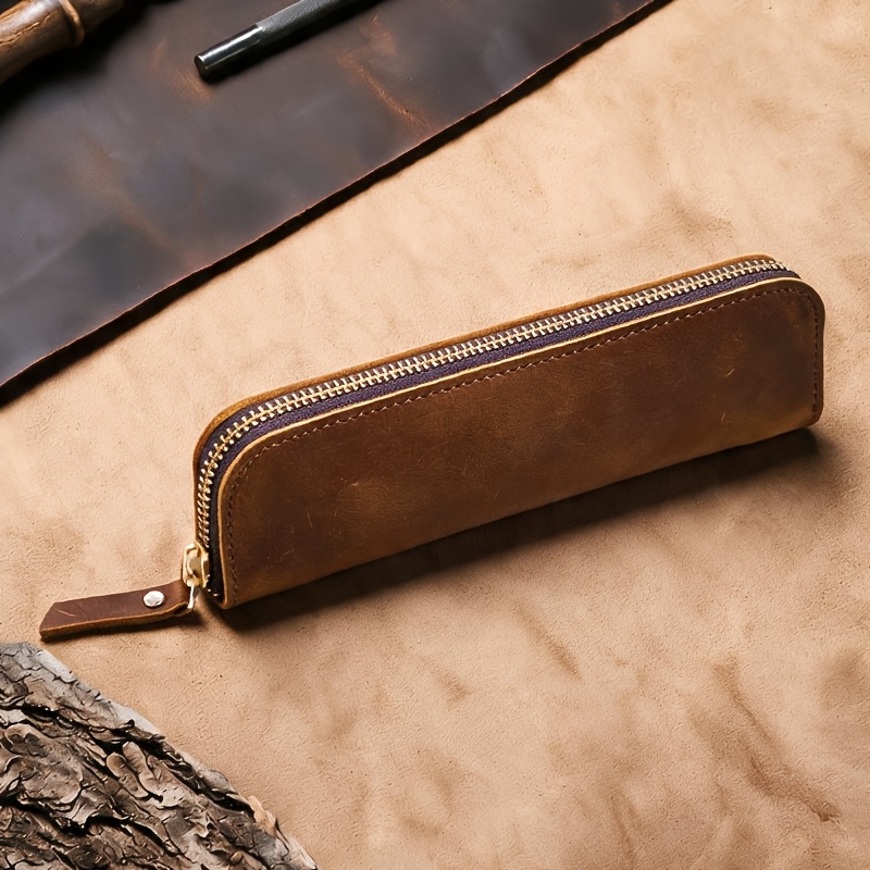 Image of This Pencil Case Of Top-grain Cowhide With A Zipper. Made Of Full-grain Genuine Dermis, Exquisitely Compact And Easy To Carry And Store. Ideal For Students And Business Professionals