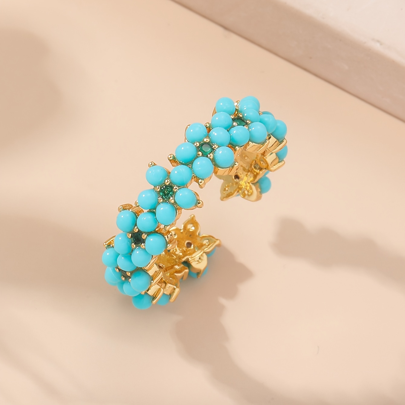 Stylish Versatile Copper-inlaid Synthetic Zirconia Geometric Round Ring With Vintage , Luxurious Ladies' Index Finger Ring Suitable For Banquets And Daily Wear