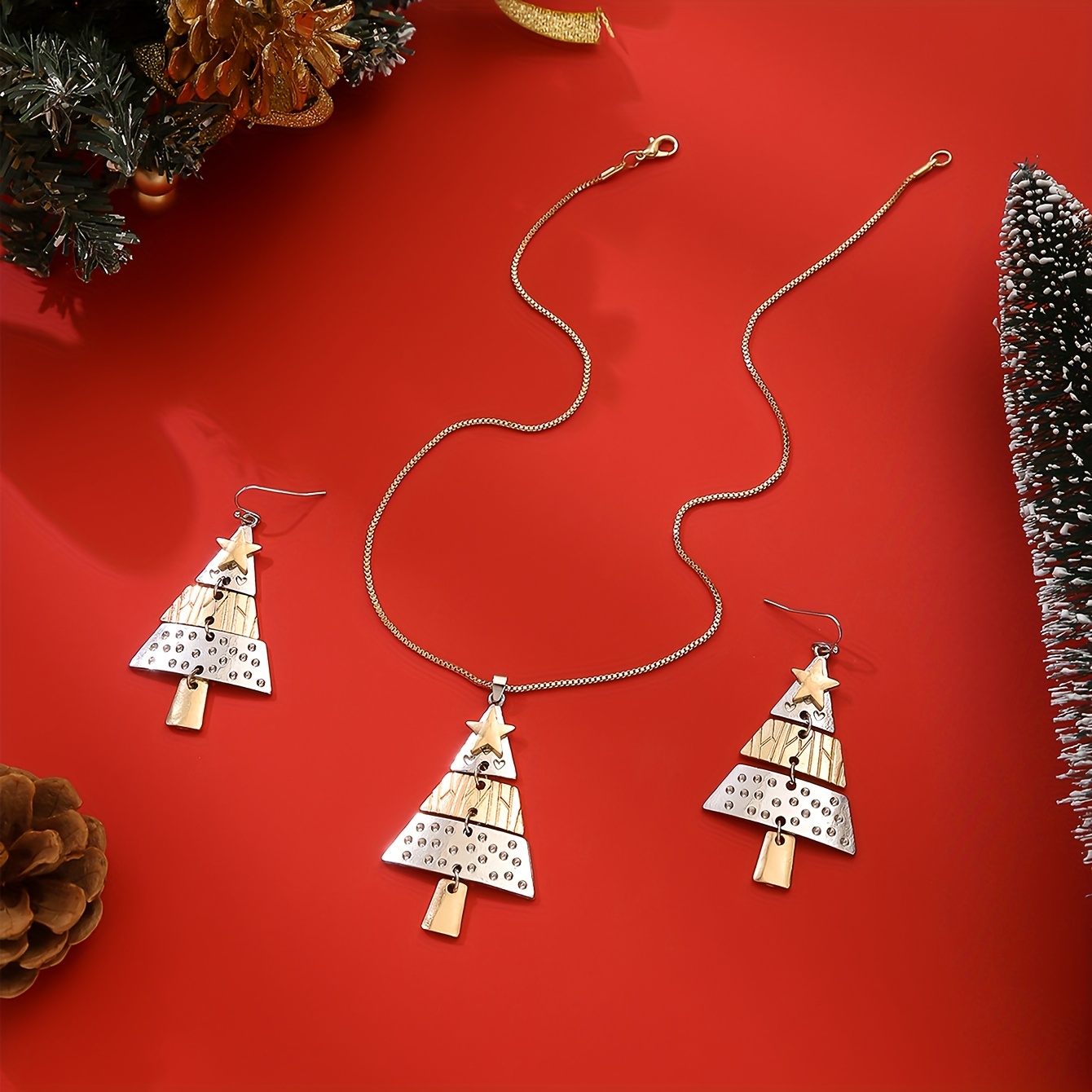 Image of 2pcs Earrings And 1pc Necklace Christmas Tree Shaped Women's Jewelry Set Individual Style Suitable For Party Wear Christmas Gift