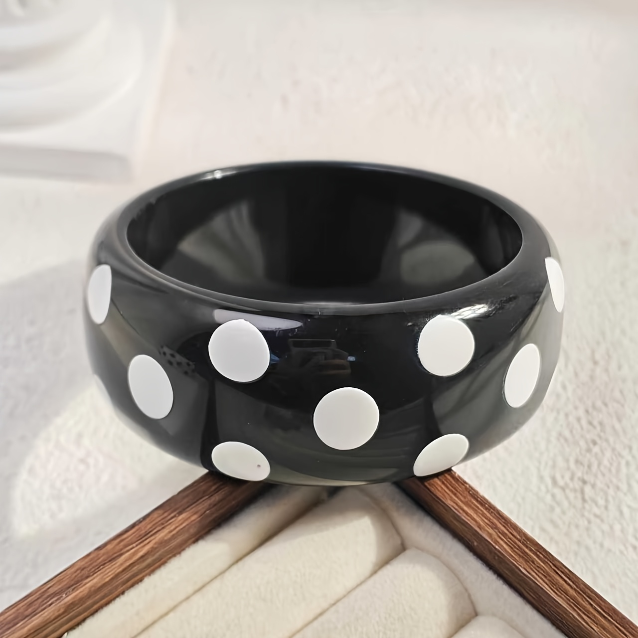 TEMU 1pc Women's Polka Dot Acrylic Bangle, Wide Chunky Statement Bracelet, Colorful Fashion Wrist Accessory