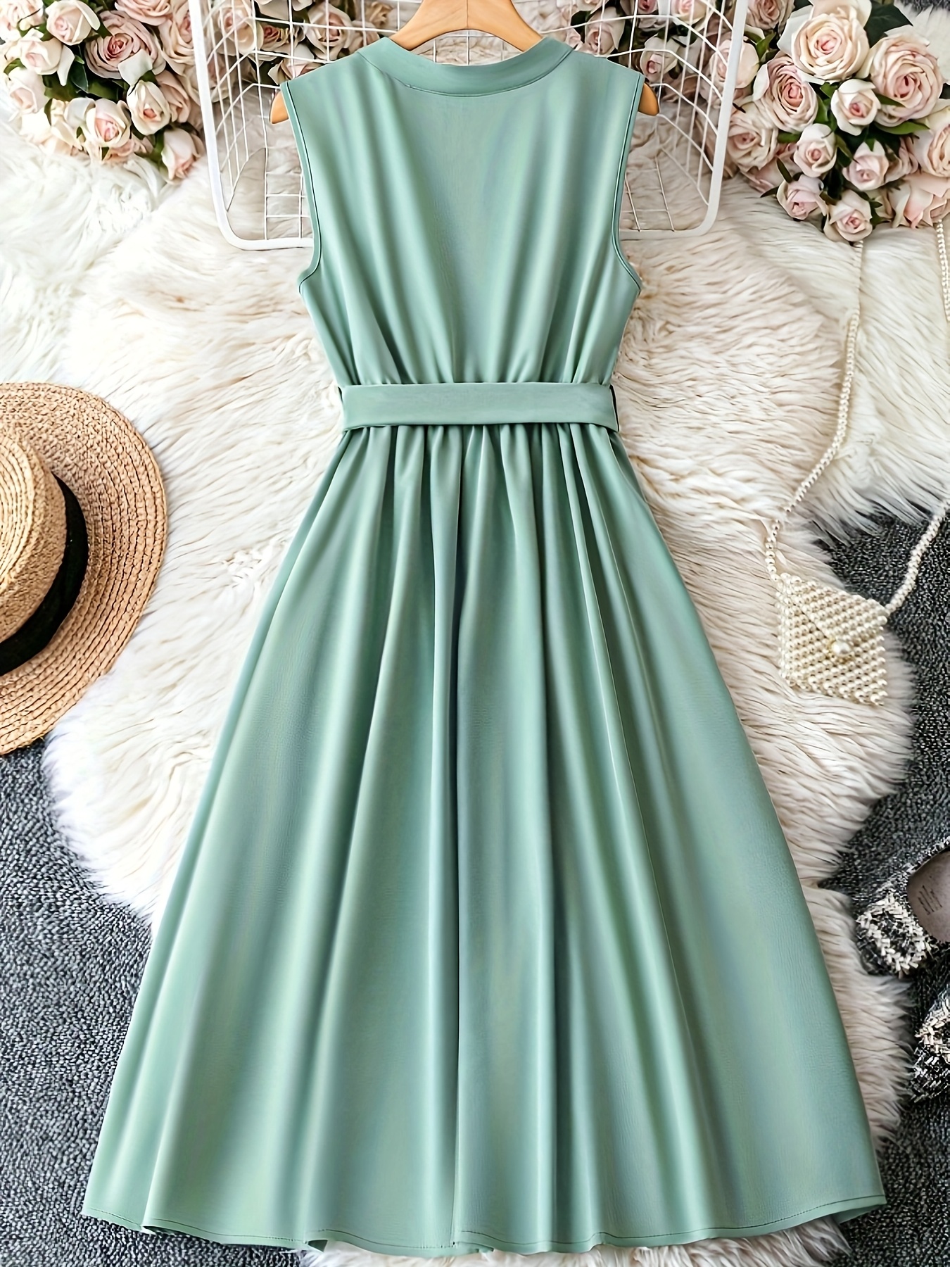 Women'* Green Sleeveless Maxi Dress with Belted Waist - Casual * Style,  Round Neck, Flowy A-Line Skirt * Beach or Poolside, Beach Dress