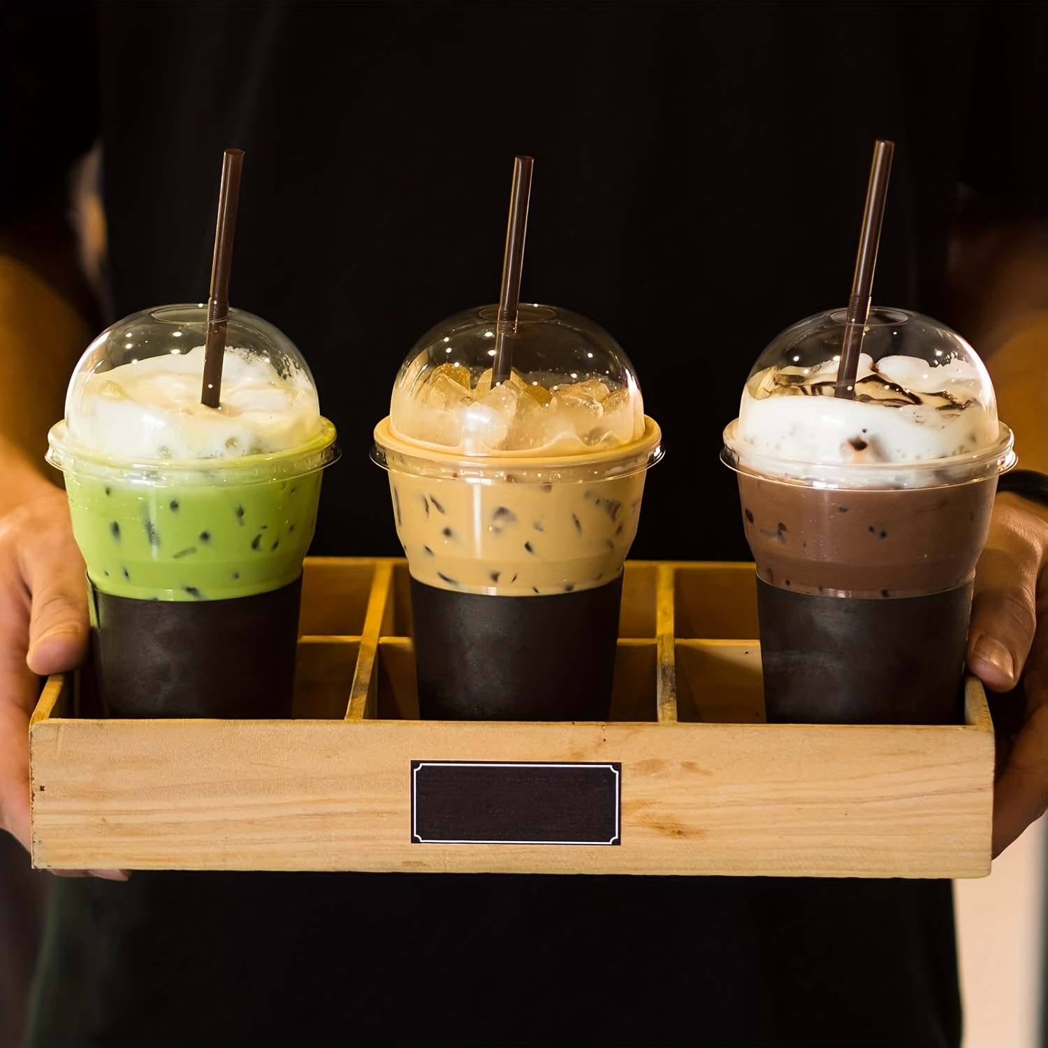   одноразовые пластиковые крышки для домашних животных с отверстием для соломинки, ассортимент упаковок 8, 35, 52 шт., совместимы с чашками диаметром 90-95 мм для холодного кофе, мороженого, идеально подходят для Рождества, Хэллоуина, Пасхи, Хануки, Дня благодарения, детали 4