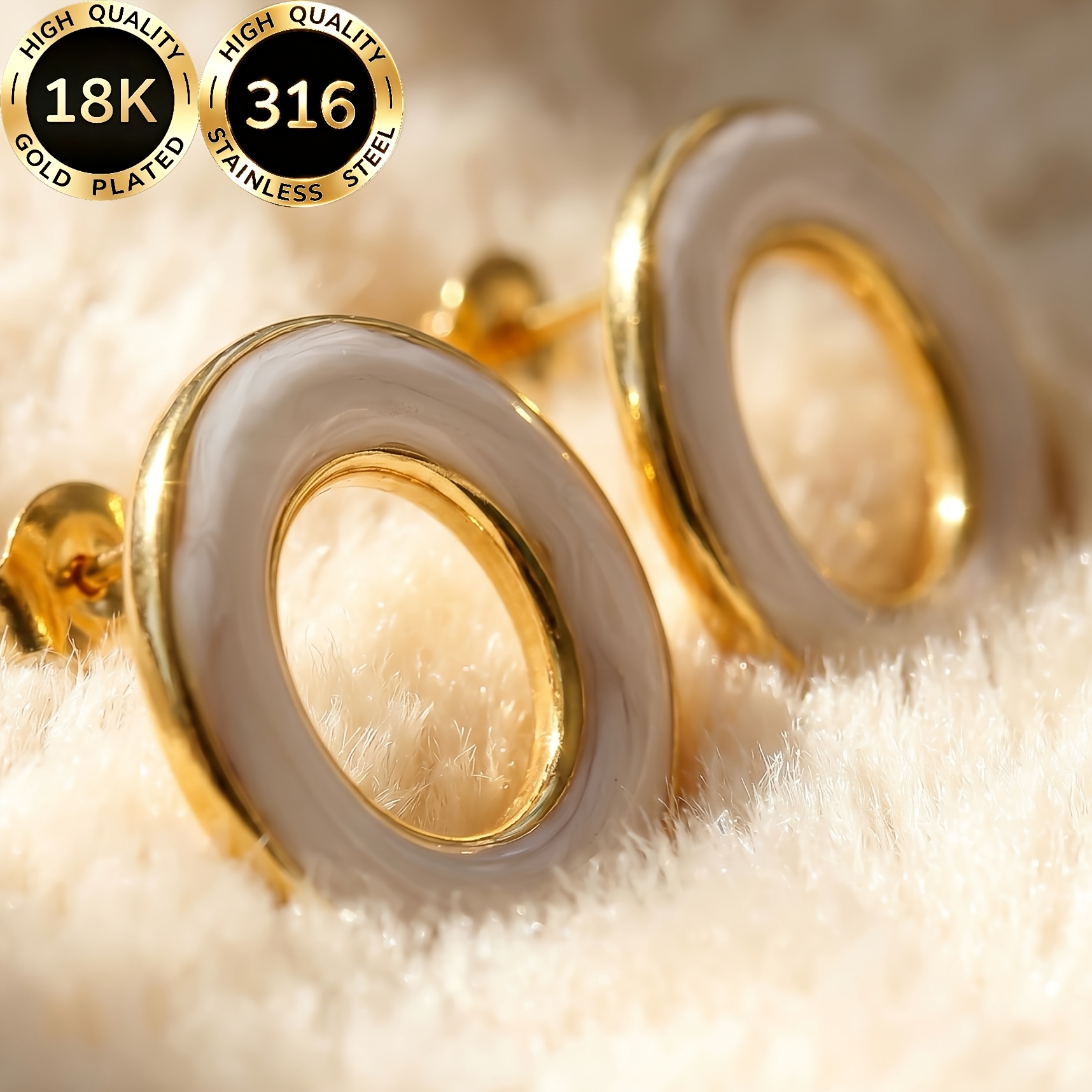 Women's 18K Golden Plated Hollow Round Hoop Earrings — Light Design