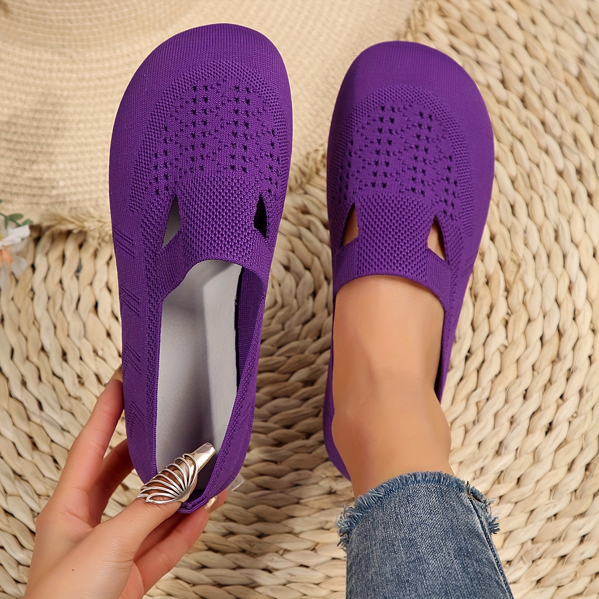 

Women's Solid Color Knitted Flats, Soft Sole Lightweight Slip On Mesh Shoes, Low-top Breathable Daily Shoes