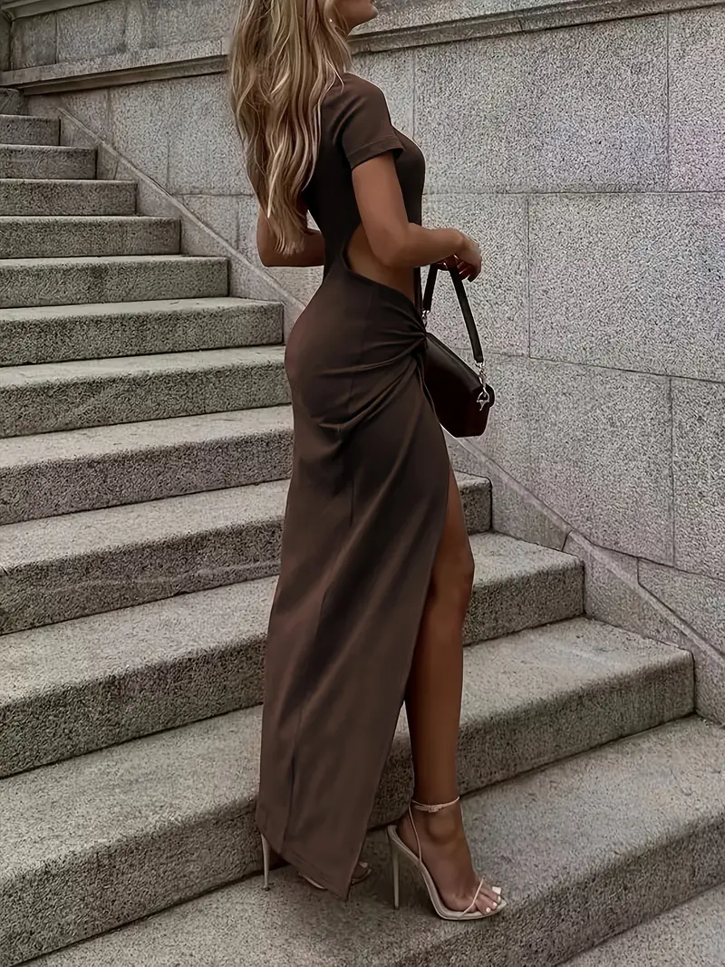 backless dress trend Best backless dresses for maximum glamour in 2025