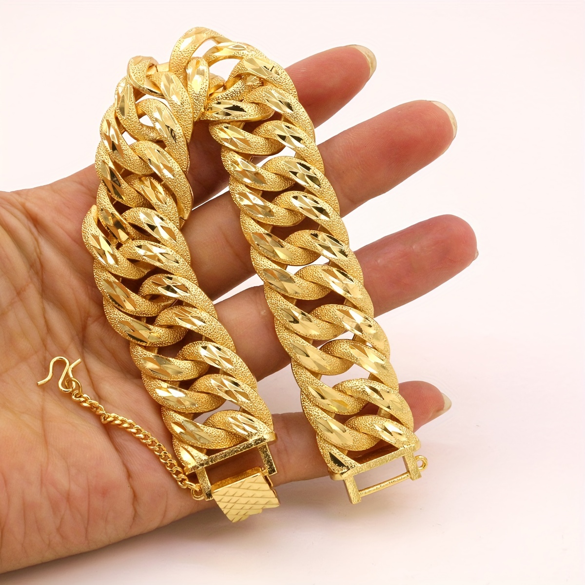 

18k Gold Plated Fashion Cuban Chain Bracelet For Men, Hip Hop Chunky Link Copper Wrist Bracelet – 8.3" Length