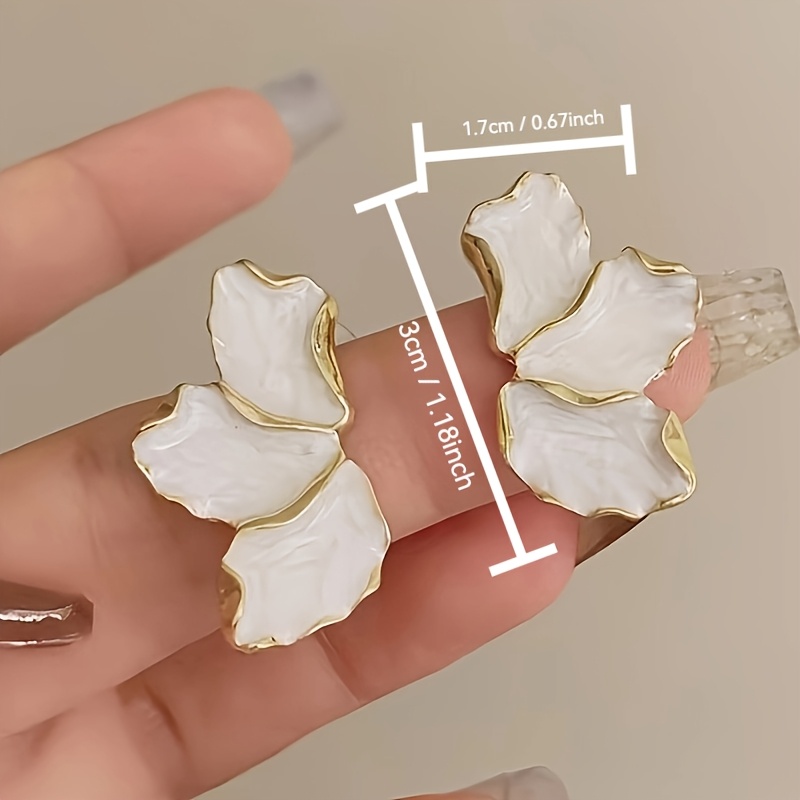 E-shop Elegante Vintage-Blumenstecker für Damen - Zinklegierung, Geeignet für den Täglichen Gebrauch zum Verschenken