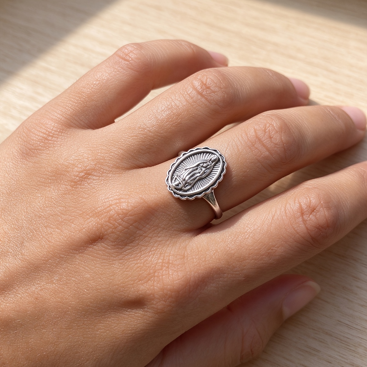 Women's Vintage Ring for Special Occasions