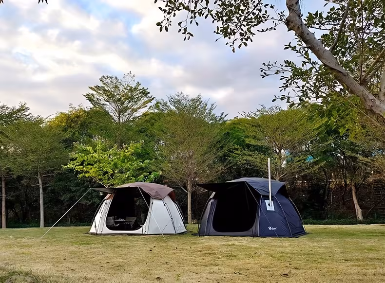 outdoor camping spherical tent dome black thickened sunshade large space with chimney Product details 13