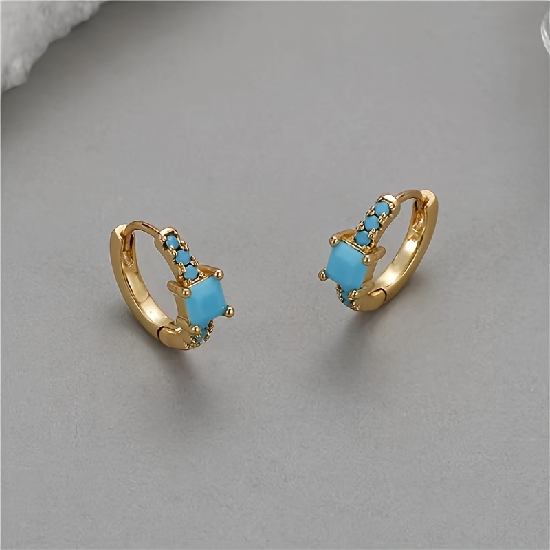 A Pair Of Elegant Mini Synthetic Synthetic Zirconia Cube Earrings With A , Suitable For Daily Accessories And Festive Party Gifts