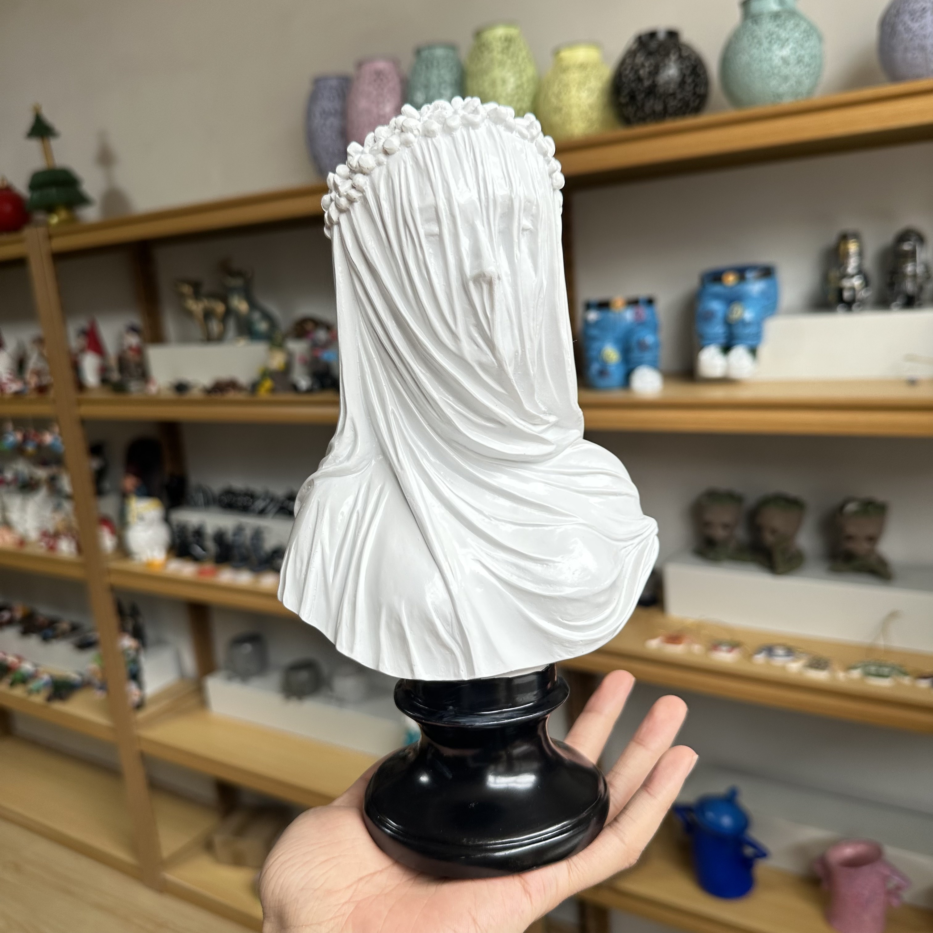 Image of 1pc Veil Girl Ornament, Resin Gothic Statue Art Craft, For Bookshelf Room Office Cabinet Decor, Room Tabletop Entryway Decor, Valentine Christmas New Year Decor