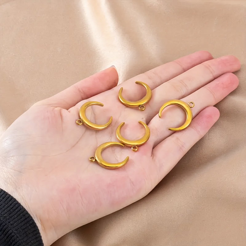 E-shop Anhänger aus Edelstahl in Form umgedrehten Halbmondhorns, schlichtes kleines Halbmond-DIY-Halsketten-Zubehör