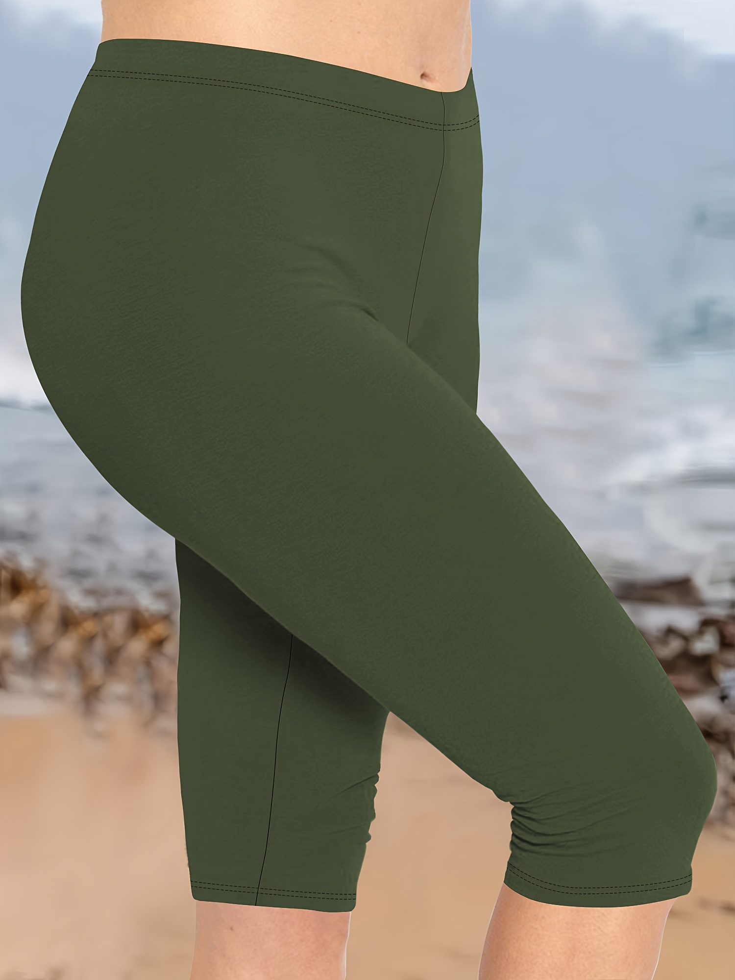 Women's Plus Size High-Waisted Capri Leggings - Stretchy, Comfortable, Non-See-Through, Solid Black, Perfect for Spring/Summer/Fall, Machine Washable, High Waisted Leggings, Casual Wear, Versatile Fashion, Stretchy Fabric