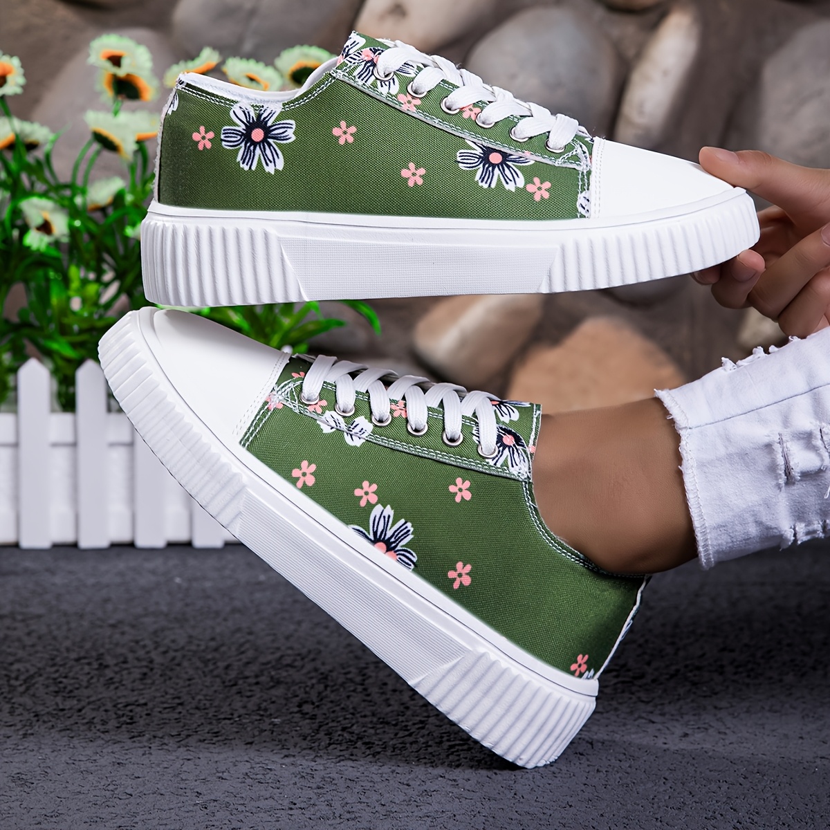 Women'S Fashion Sneakers - Casual Slip-On Sneakers with Floral Pattern, Comfortable Flat, Breathable, Low-Top, Round Toe, All-Season Sneakers, Casual Footwear | Floral Sneakers | Comfortable Sneakers