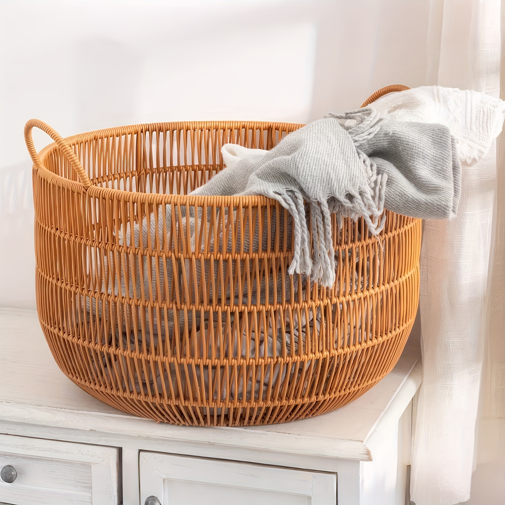 

Classic Round Basket Laundry Basket With Handles -