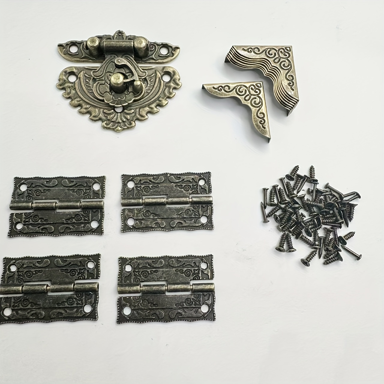 Image of 13-pack Jewelry Box Hardware, Jewelry Box Hinges, , Box Hinges, 1 Set Of Box Clasps, 8 Corners, 4 Hinges, Mating With Rivets And Screws, Engraved Lock Hinges And Kit