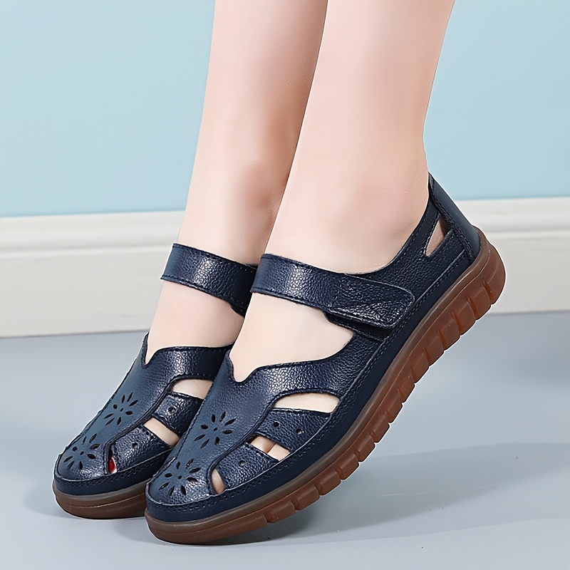 microfiber leather womens sandals spring summer style comfortable soft sole non slip flat breathable perforated open toe clogs Product details 3