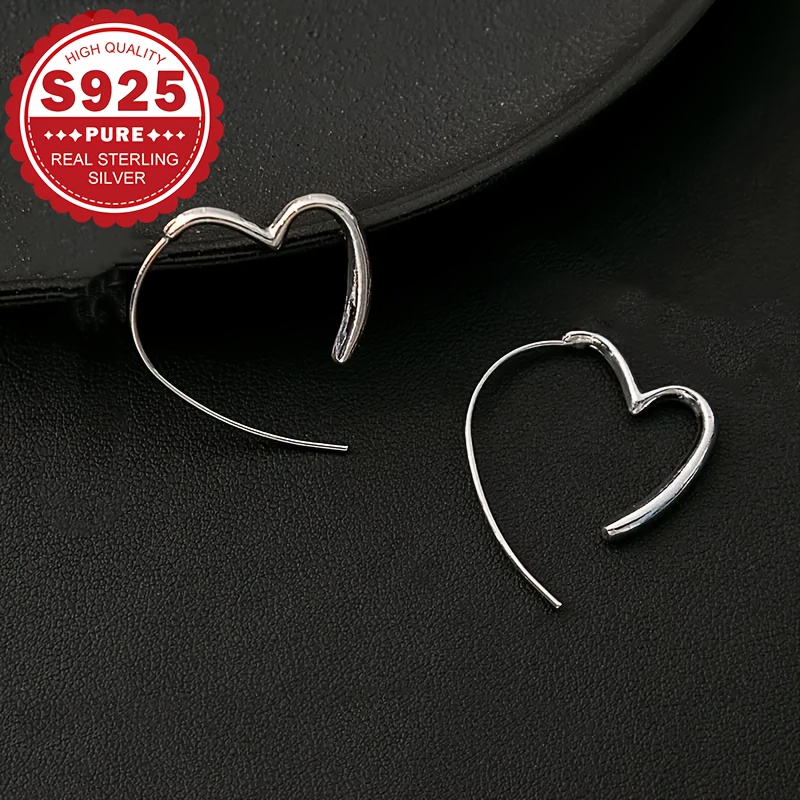 Women's Minimalist Heart Shaped Stud Earrings