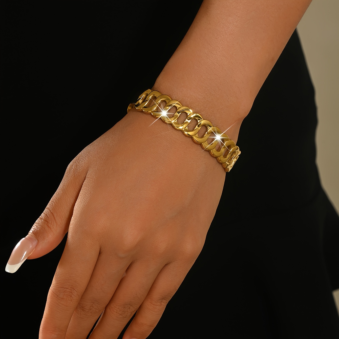 Luxurious Stainless Steel Bangle with Oval Links