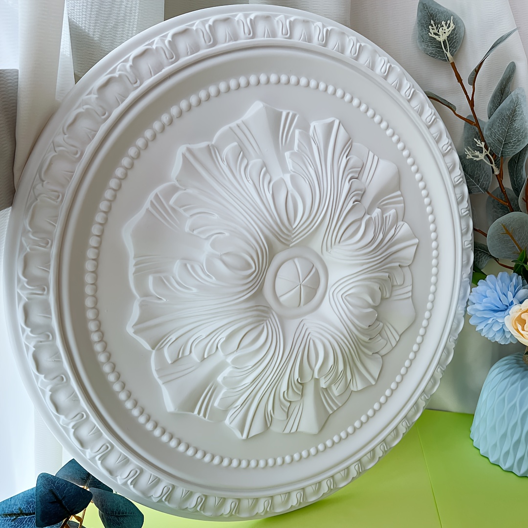 Large 3D Sculpted Ceiling Medallion, Classic Round Shape