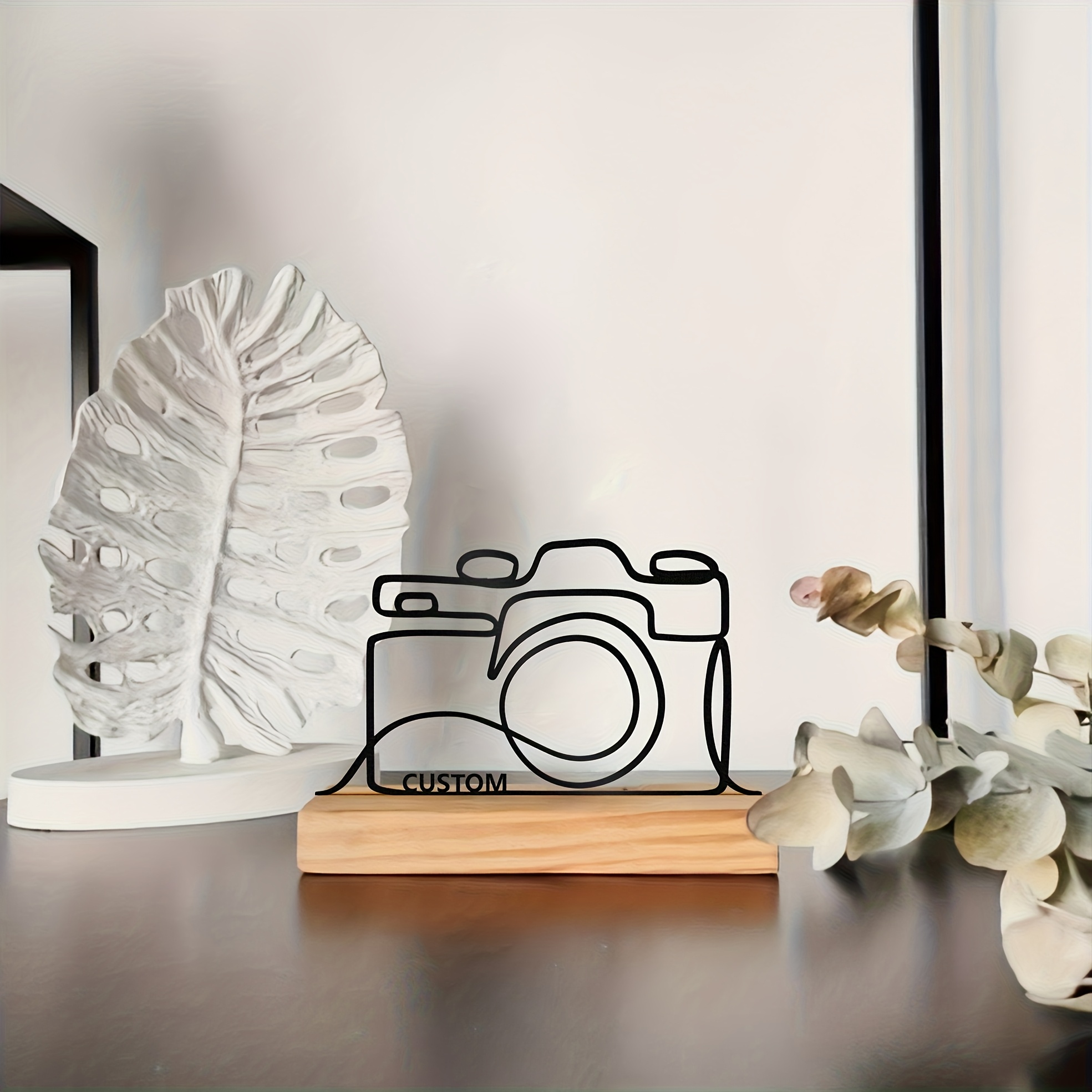 E-shop Personalisierte Kamera-Strichzeichnung-Skulptur – Individueller Name/Text Metall-Schreibtisch-Ornament-Dekoration,