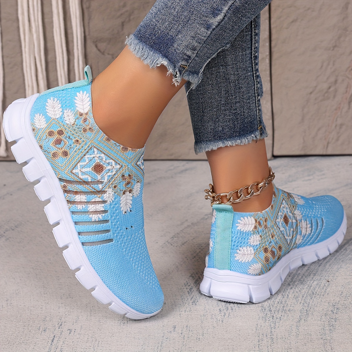 Baskets basses légères pour femme - Chaussures décontractées à enfiler avec bout rond et tige en tissu doux, semelle amortissante - / Gris pour tenue décontractée, salle de sport, shopping - Baskets respirantes adaptées au quotidien, Chaussures pour femme