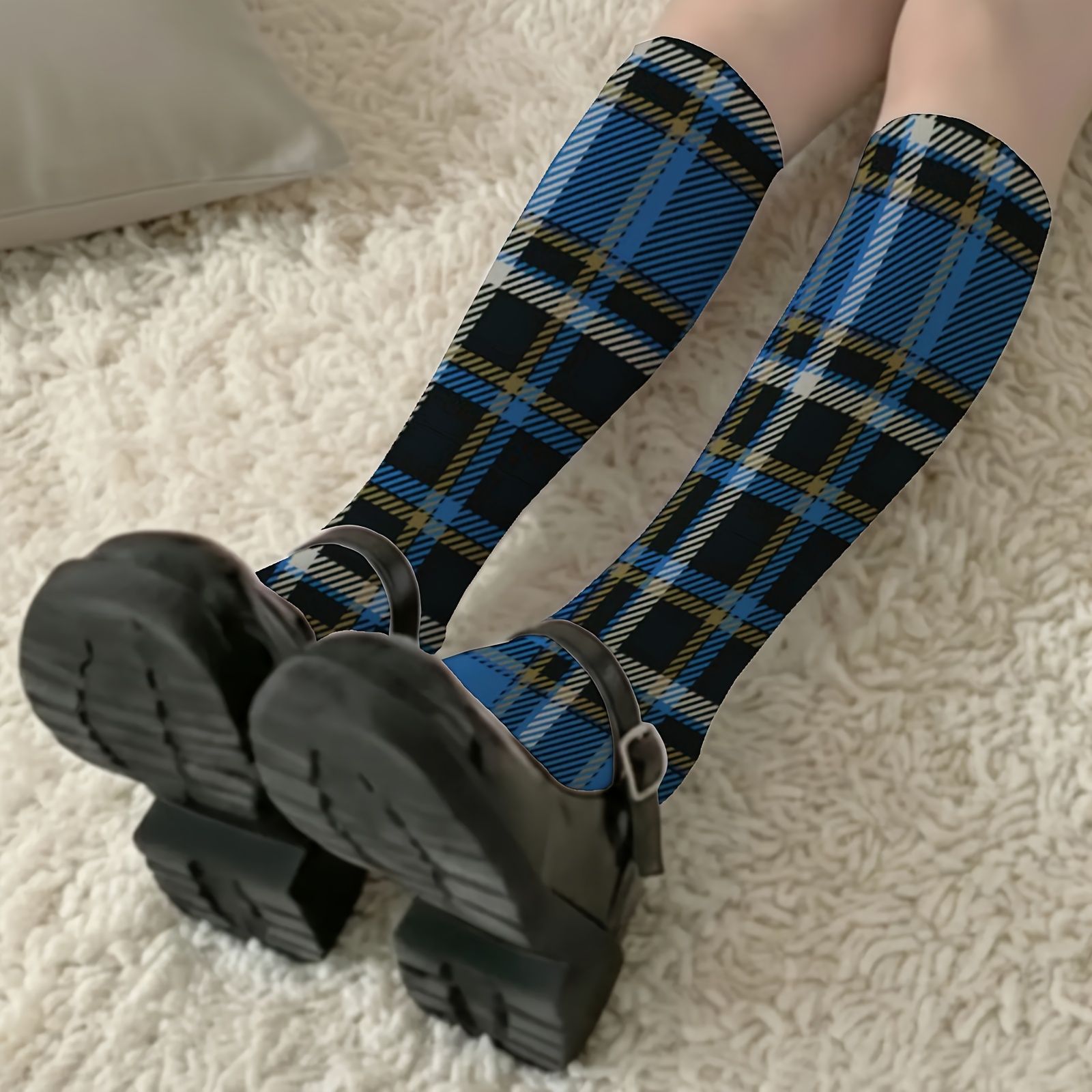 TEMU 1 Pair Of Royal Blue, Black, Brown, Beige, And Twill Check-pattern Print Calf Socks, Style, Versatile For Commuting And Casual Wear
