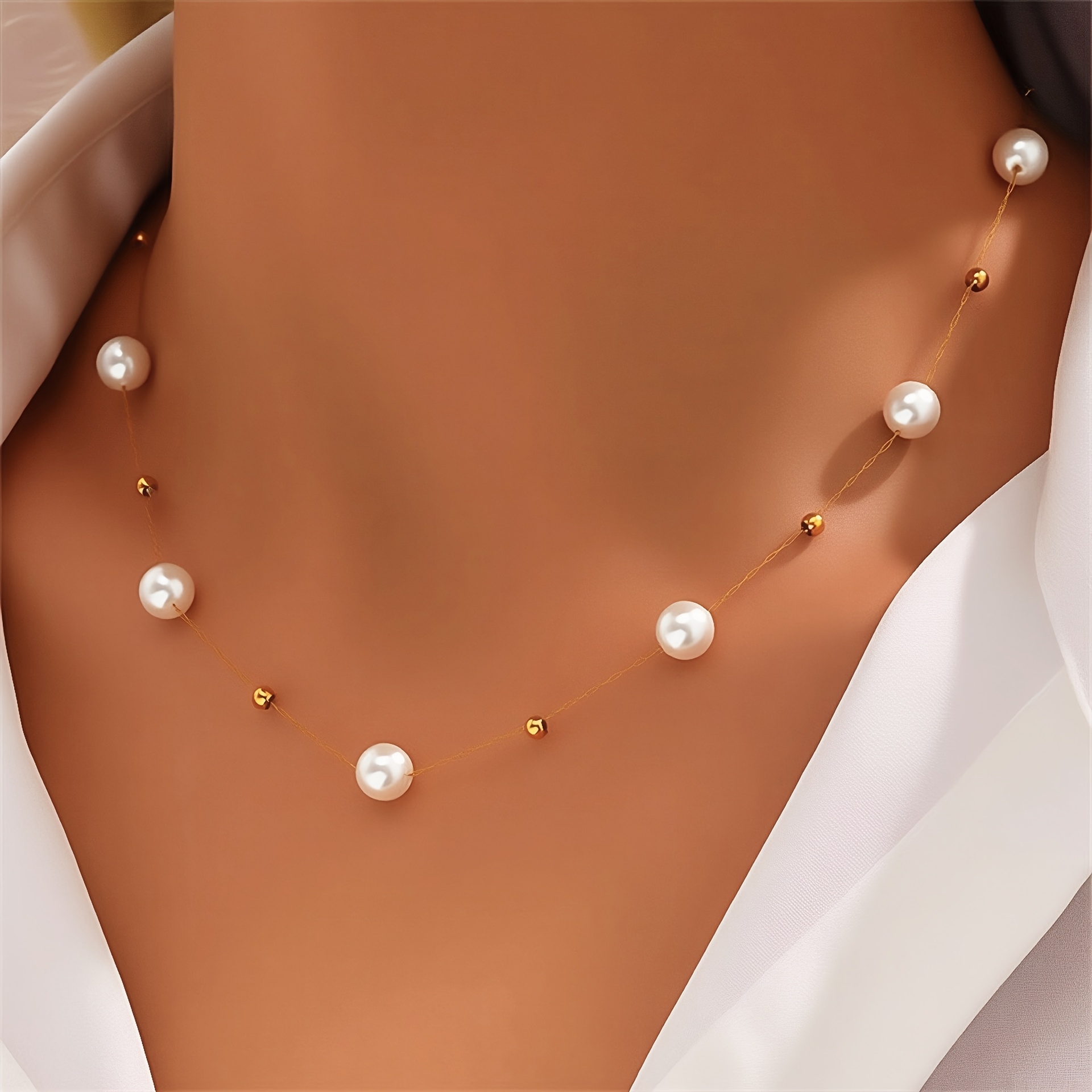 1pc Fashionable Elegant Necklace, Featuring Retro Baroque Design With Plastic Pearls, Showcasing A Minimalist And Creative Chain Hanging On