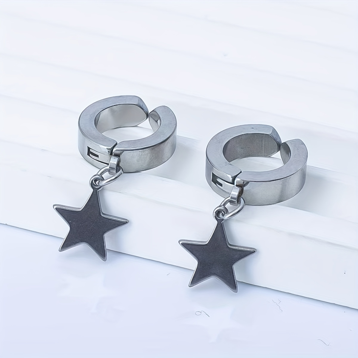 TEMU 1 Par de Clips de Oreja Modernos 304 304 304 304 de Acero Inoxidable Sin Perforar, Adecuados para Hombres Como para Mujeres, con Múltiples