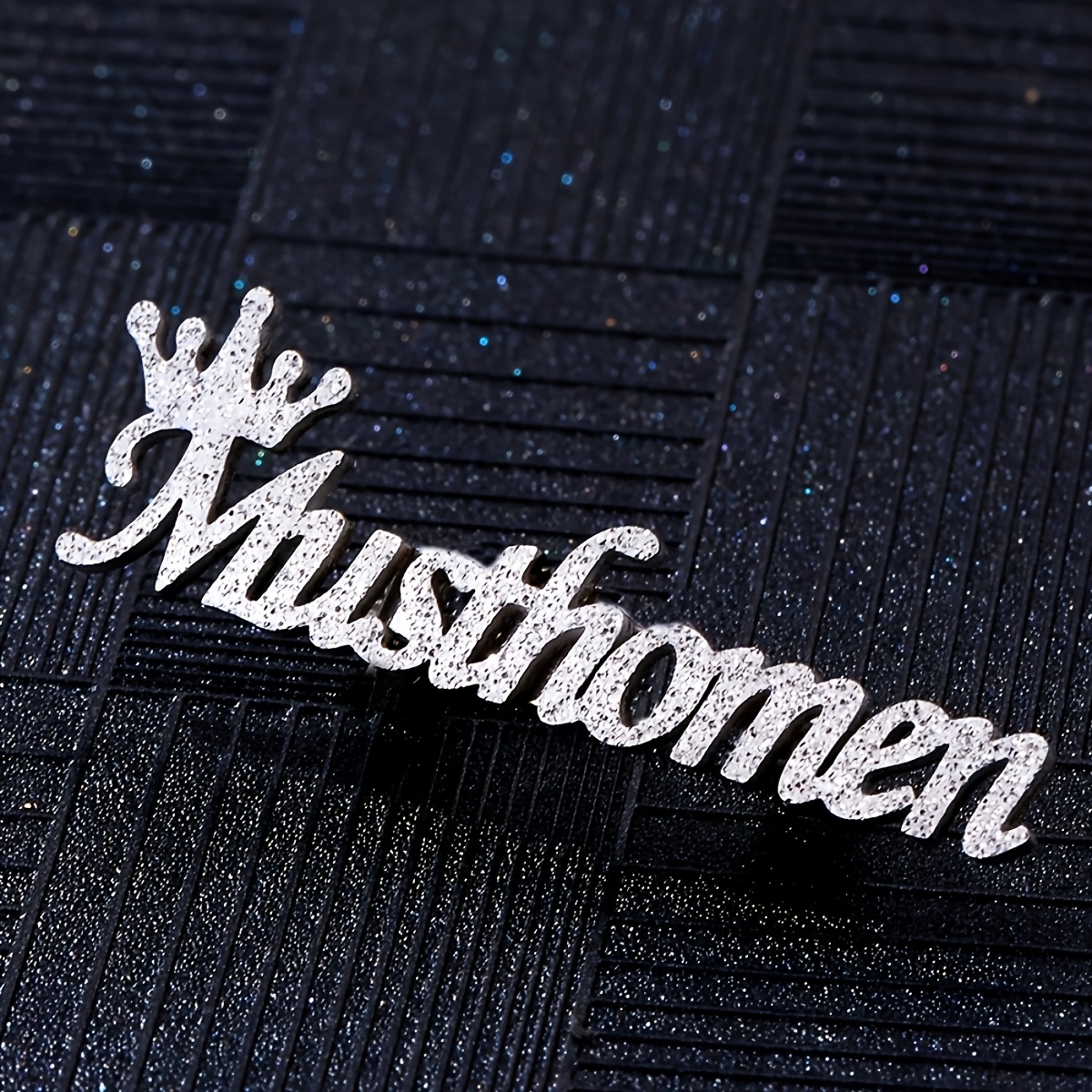 TEMU 1 Personalized Custom Name Brooch, Stainless Steel Shiny Brooch, Elegant Vintage Jewelry Gift For Women, Suitable For Valentine's Day, Weddings,